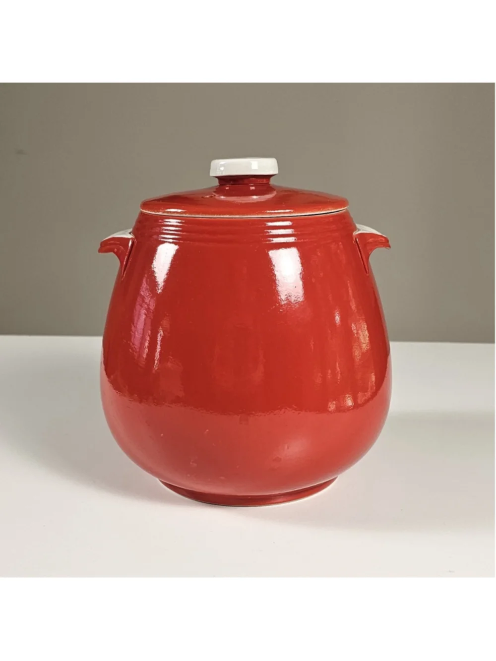 Vintage Hall China PERT Bean Pot Cookie Jar Chinese Red White Knob Lid MINT